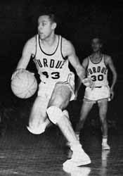 NBA Great Terry Dischinger has passed away today at 82. 1960