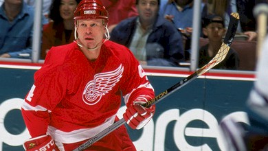 Mark Howe played 3 seasons with the Red Wings from 1992-1995. Who is your  favorite Red Wing that spent 3 seasons or less with the team? :  r/DetroitRedWings