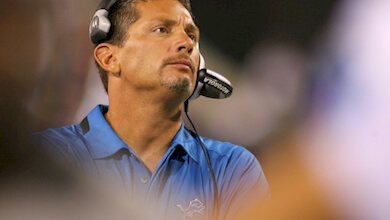 In his 4 1/2 seasons as head coach of the Detroit Lions, Jim Schwartz has a 29-47 record.
