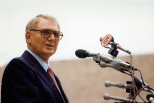 George Kell giving his Induction speech at the National Baseball Hall of Fame in 1983.