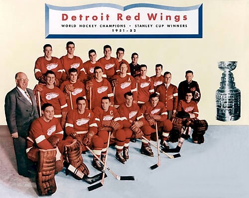 The 1951-52 Detroit Red Wings swept the Stanley Cup playoffs with a perfect 8-0 record.