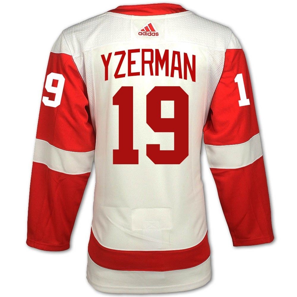 Detroit Red Wings Steve Yzerman Authentic Jersey XL Home White NHL Hockey  CCM