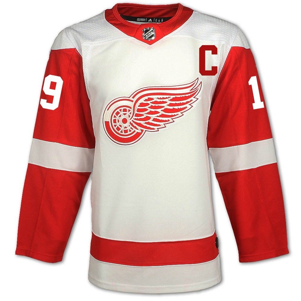 Vintage NHL Detroit Red Wings CCM White Jersey Adult Small