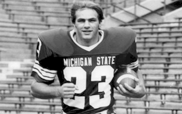 As a collegiate football player, Kirk Gibson was an All-American wide receiver for Michigan State University.